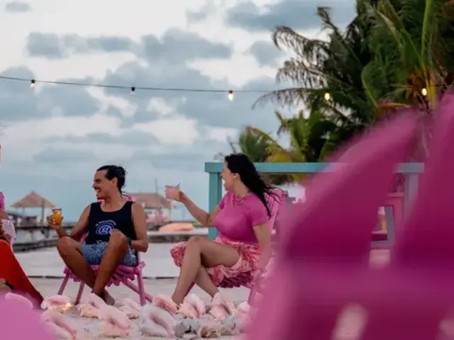 Belize Uncovered: Reefs, Ruins & Reggae
