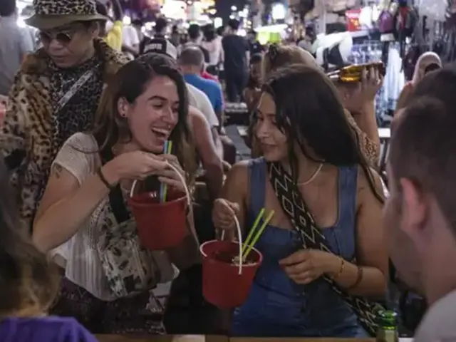 Siem Reap to Bangkok: Sandy Beaches, City Life & Street Food