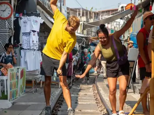 Total Southeast Asia: Tasty Street Eats & Chill Island Vibes