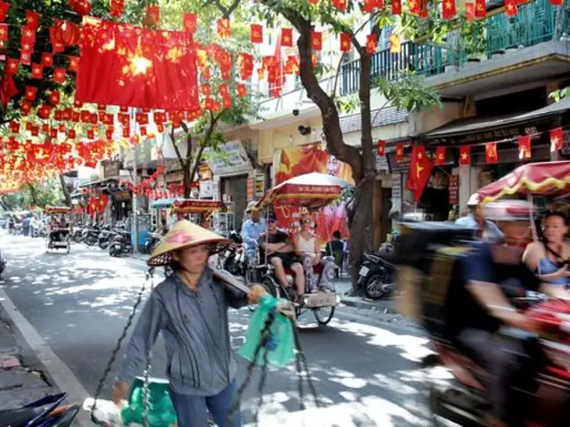 Epic Southeast Asia: Hanoi to Siem Reap Highlights