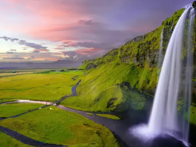 Signature: Iceland's Reykjavik, Golden Circle, & Fjords of the North