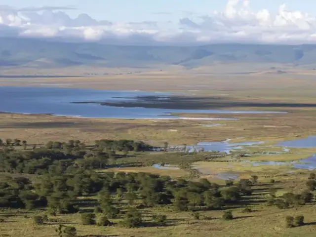 Kenya & Tanzania: Maasai Mara, Serengeti & Zanzibar Highlights