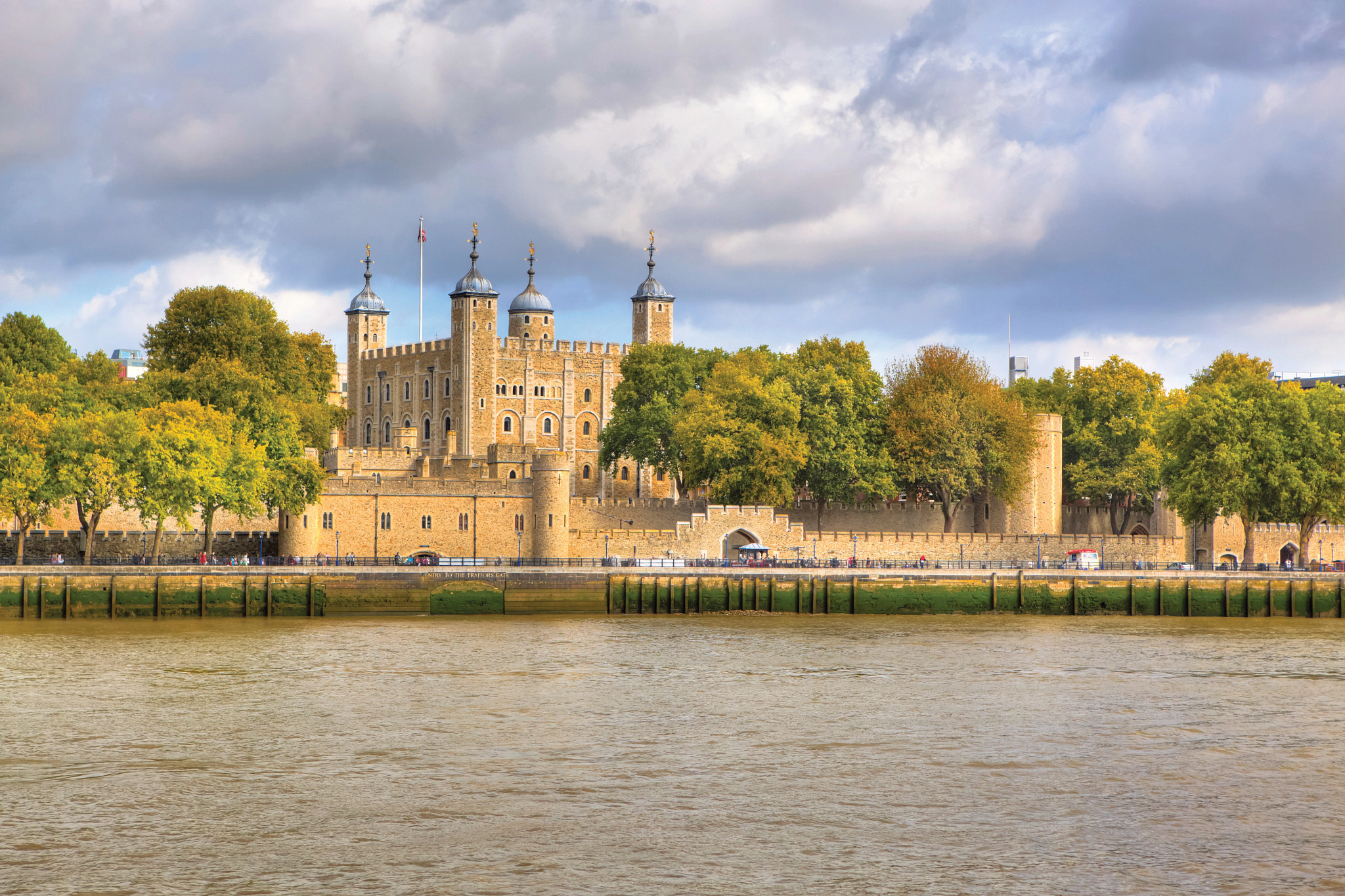 Tower-of-London-PAN_IS072519.png
