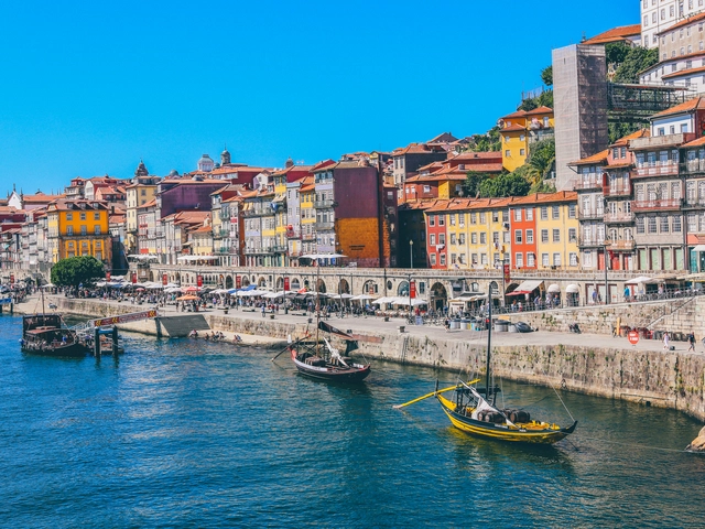 Splendid Portugal: From Porto to the Algarve
