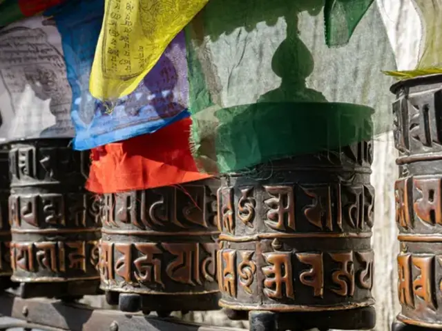 Signature: Himalayan Kingdoms of Nepal & Bhutan