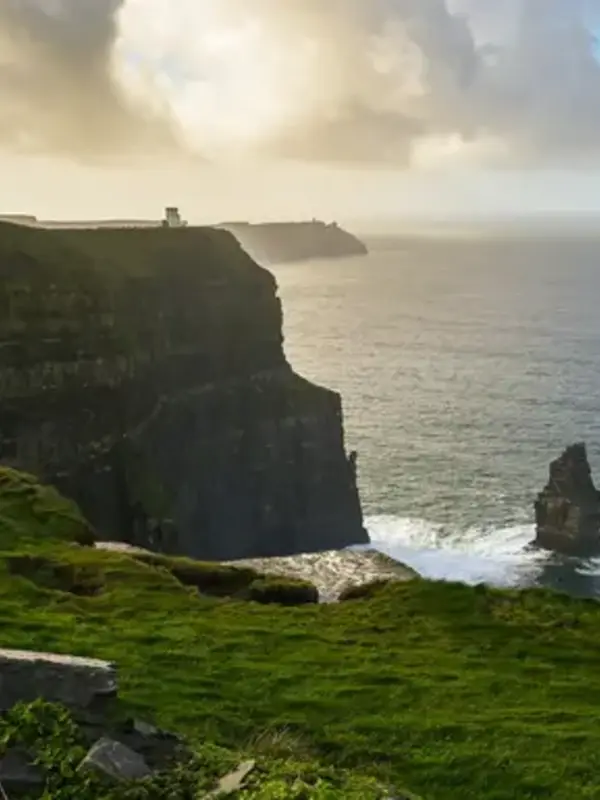 Signature: Ireland's Dublin, Killarney & the Cliffs of Moher