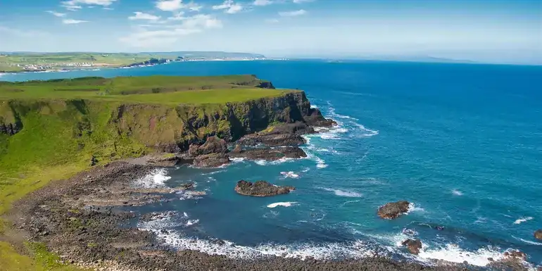 Signature: Northern Ireland's Emerald Coast & Giant's Causeway
