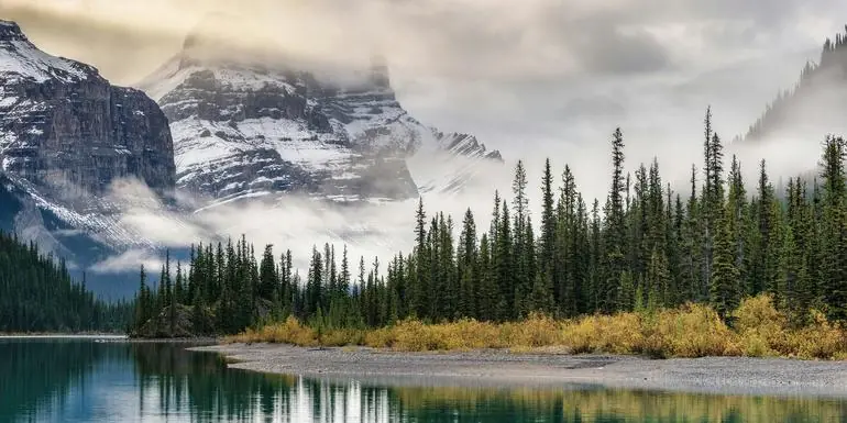 Signature: Canada's Rocky Mountains, Banff & Indigenous Traditions