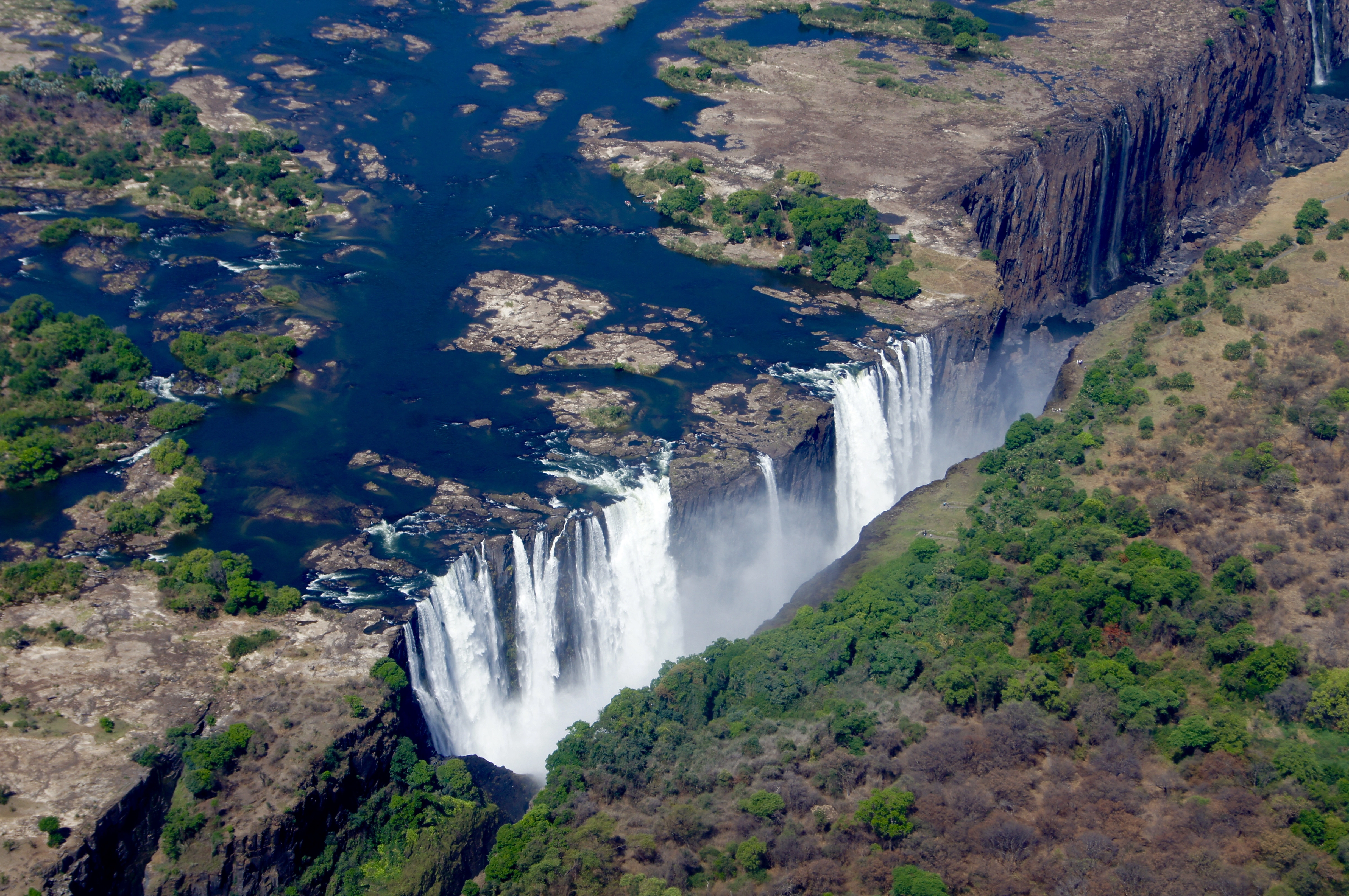 Wilderness of Southern Africa: Safari by Land & Water