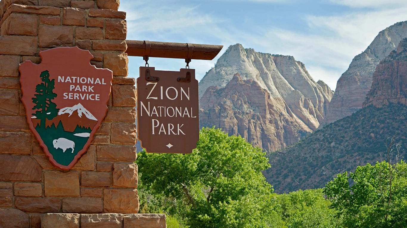 Canyon Country featuring Arizona & Utah