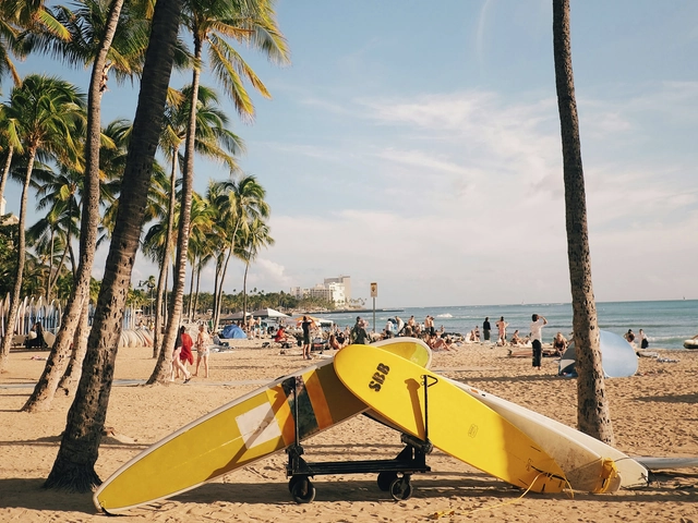 Hawaiian Adventure Three Islands featuring O'ahu, Big Island and Maui