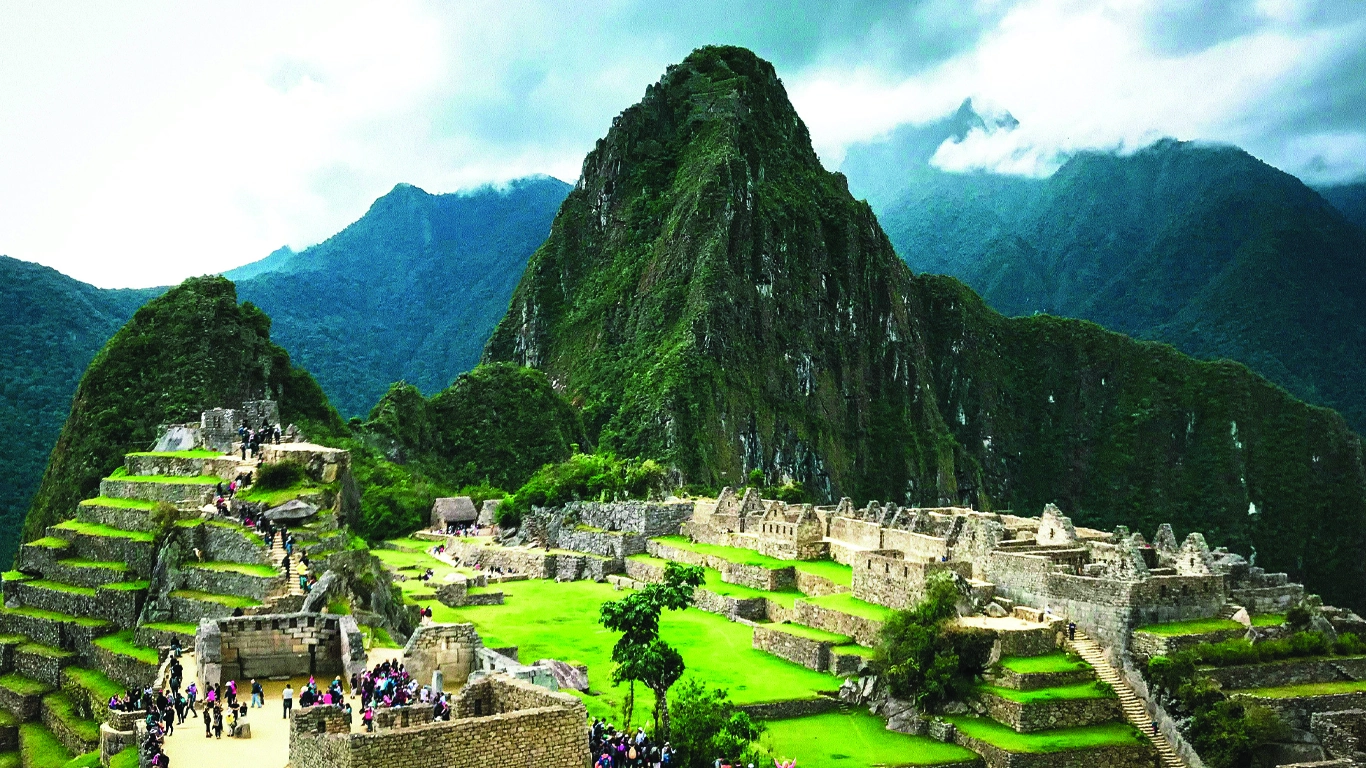 Machu Picchu & Galapagos Wonders featuring a 4-Night Cruise to the South Islands