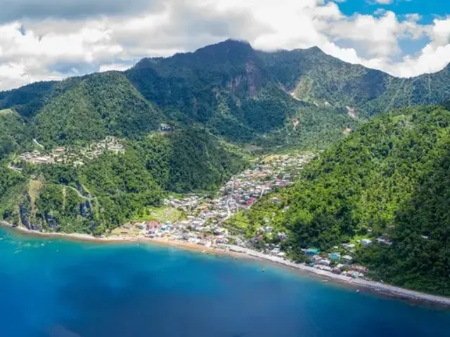 Dominica: Waterfalls, Volcanic Peaks & Kalinago Culture