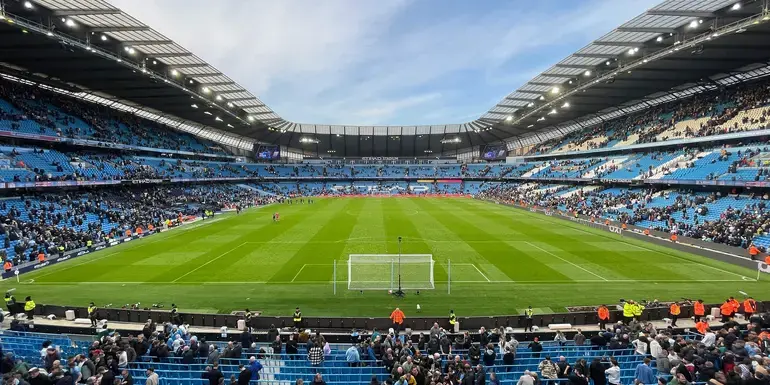 Chelsea FC: West London, Pitch to City