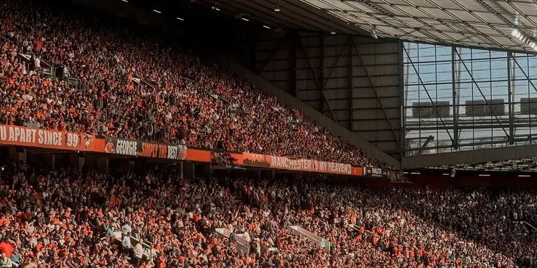 Manchester United: From the Stands to the Streets