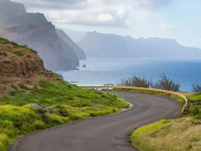 Madeira: Pico do Arieiro, Fanal Forest & Porto Moniz