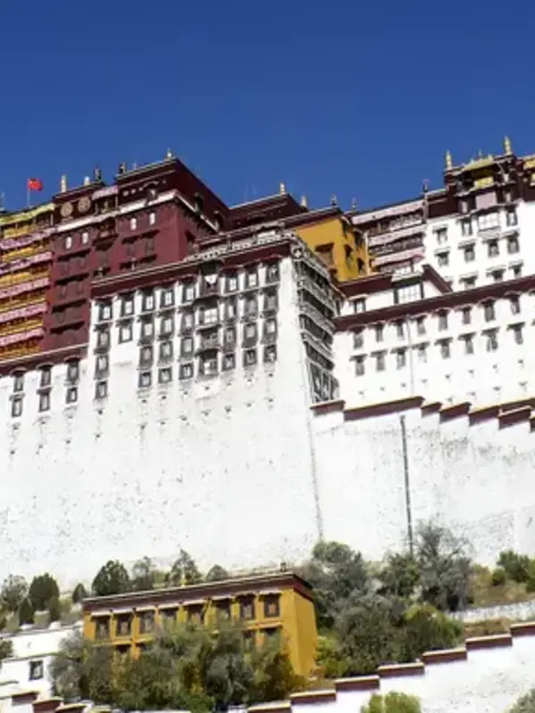China & Tibet: Great Wall, Lhasa & Terracotta Warriors