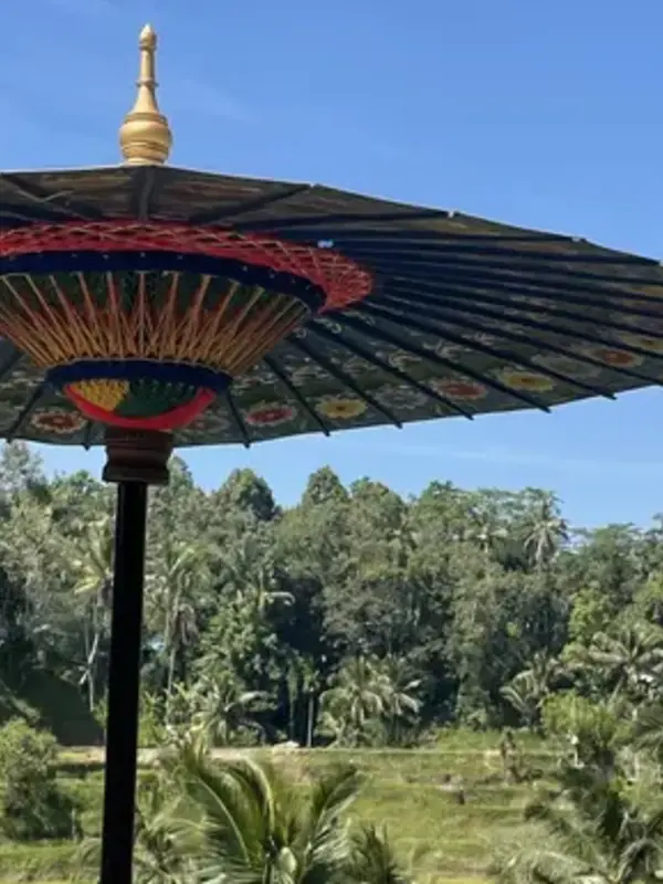 Java & Bali: Sunrises, Surf & Serenity