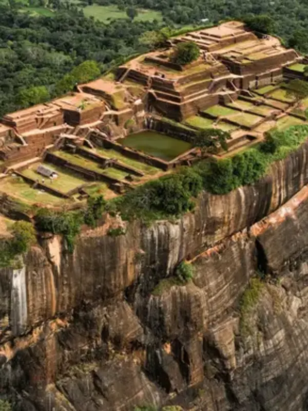 Signature: Sri Lanka’s Highlands, Yala & Galle