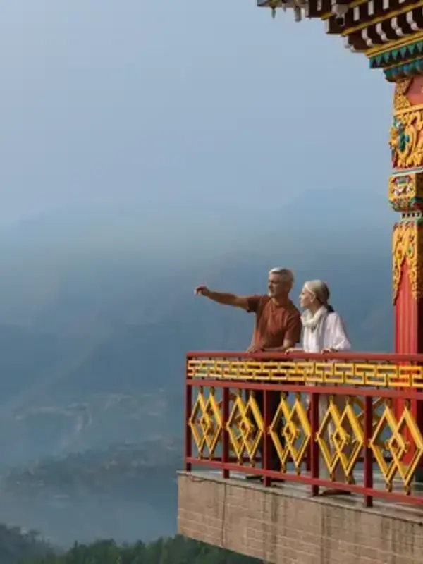 Signature: India, Nepal & Bhutan, Taj Mahal, Himalayas & Tiger's Nest