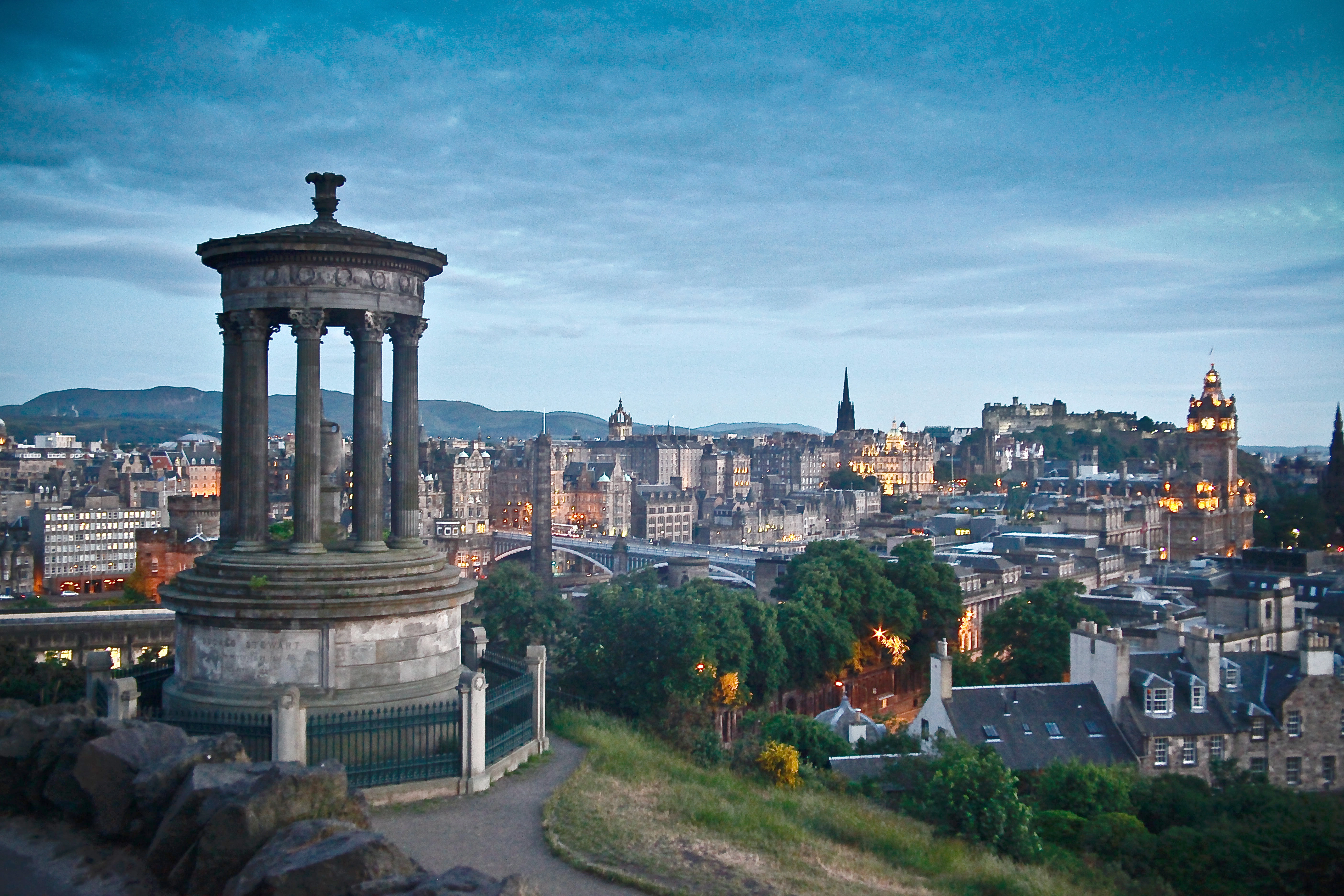 Exploring Scotland & Ireland featuring The Royal Edinburgh Military Tattoo