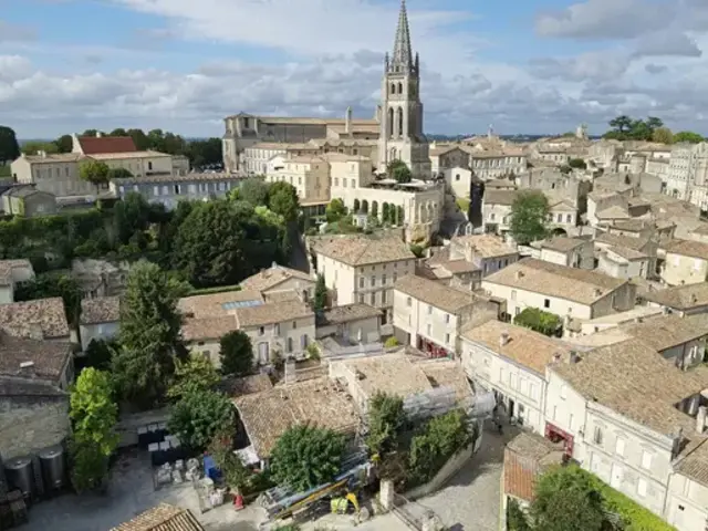 Journeys: Highlights of the Loire Valley & Bordeaux