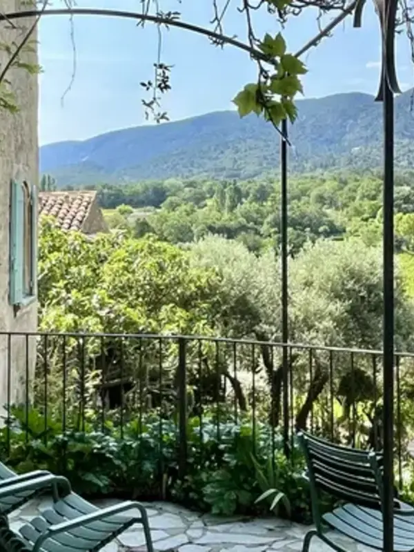 Journeys: Stories of Provence