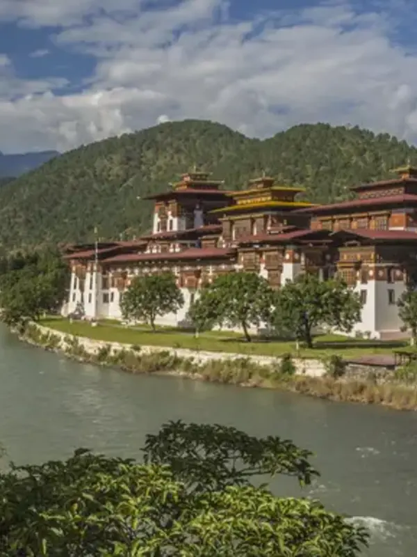 Journeys: Discover India, Nepal & Bhutan