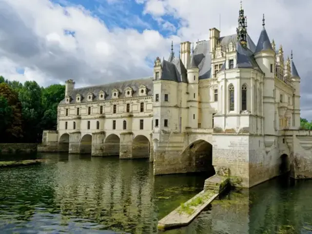 Journeys: Treasures of France from Paris to Toulouse