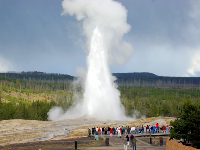 Montana: Exploring Big Sky Country featuring Yellowstone & Glacier National Parks