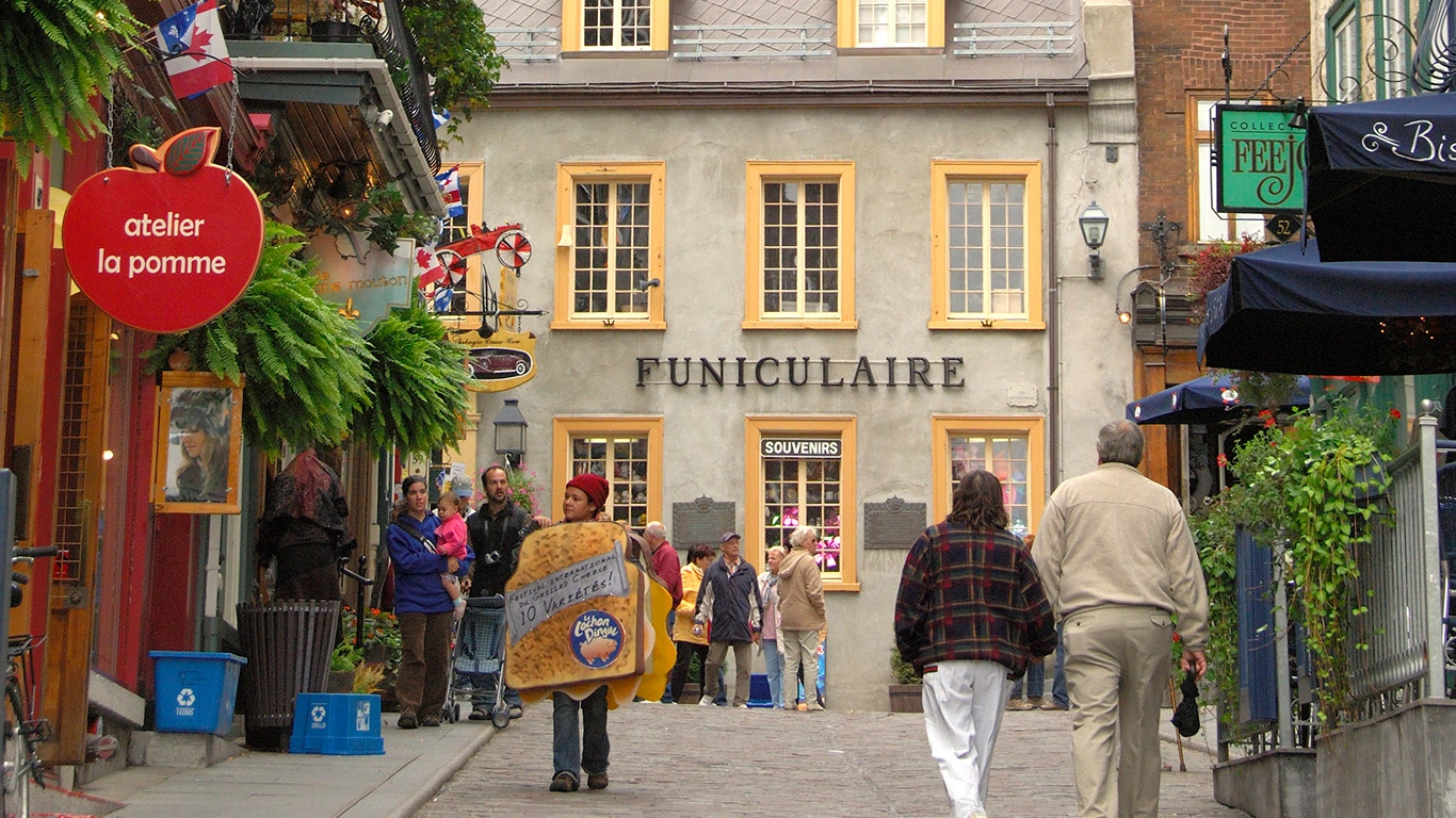 Charms of Québec A Journey through Montreal, Charlevoix & Quebec City
